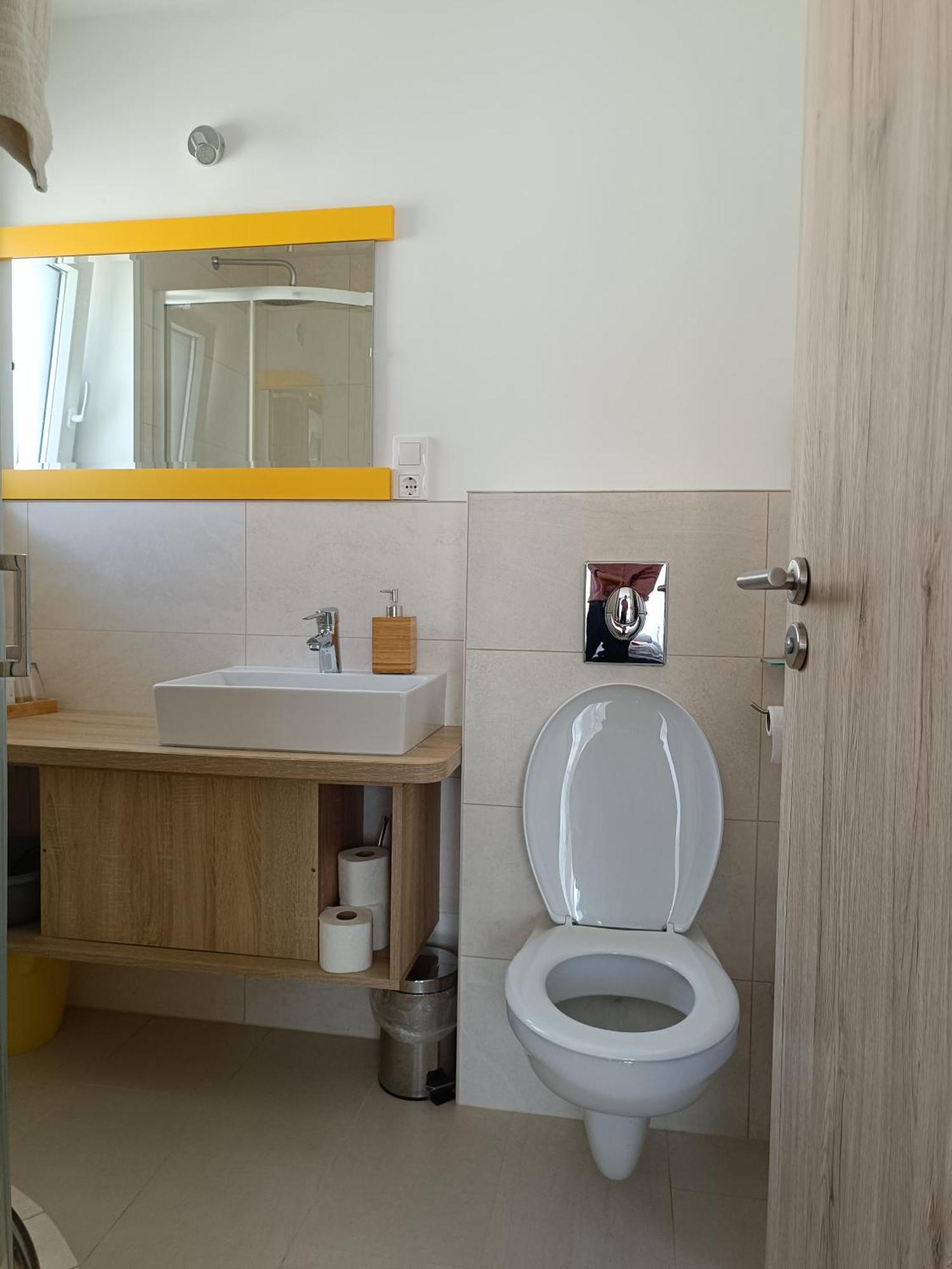 Ujhely Apartmanhaz Siófok Zewnętrze zdjęcie