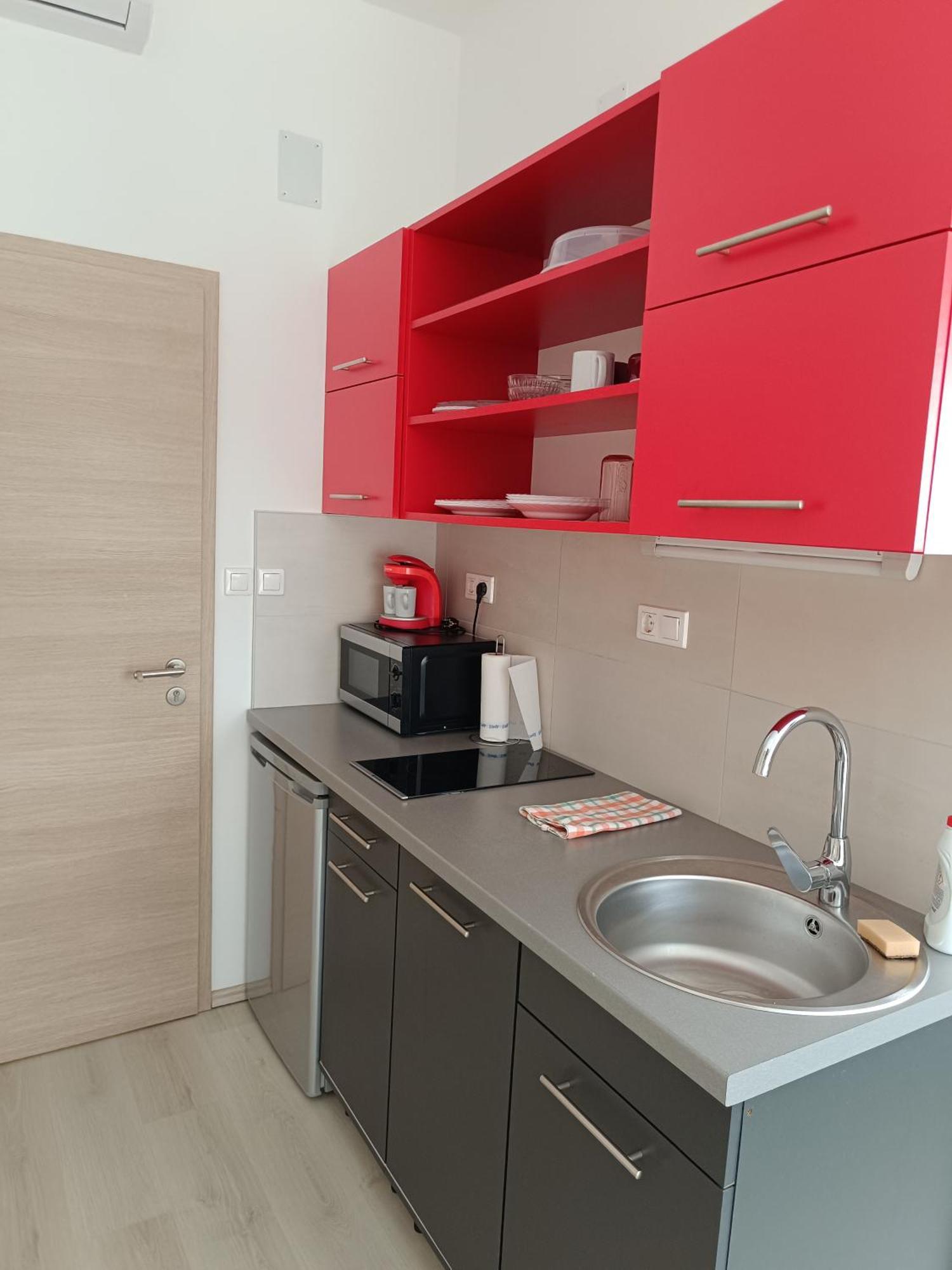 Ujhely Apartmanhaz Siófok Zewnętrze zdjęcie